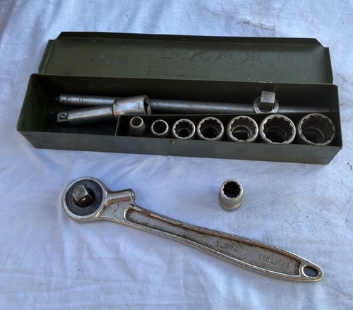 Vintage roebuck socket set - socket, +