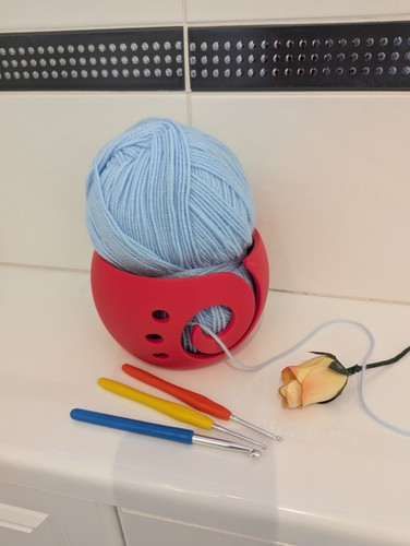 Printed crochet yarn holder - printed,