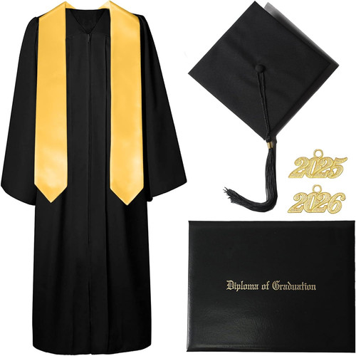 Black graduation gown and cap - black,