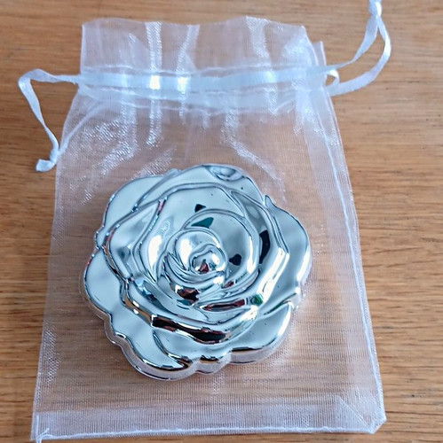 Silver tone plastic - tone,