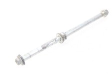 REAR WHEEL AXLE - SUZUKI RV