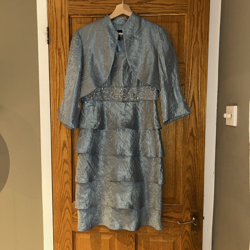 Richards size 8 blue - m,