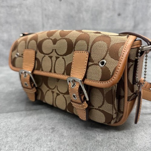 Coach shoulder bag - coach, signature