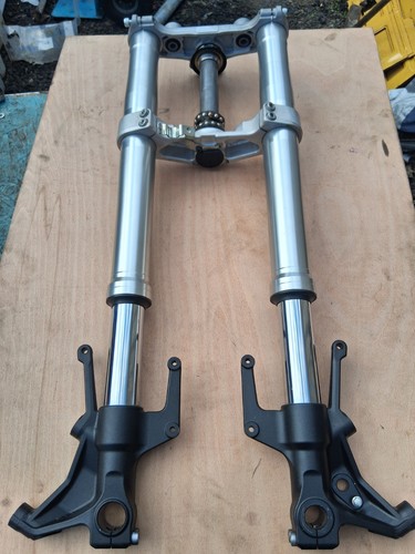 Yamaha xp530 front forks - yamaha,