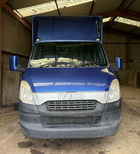 Iveco stall jsw horsebox mot - 2,