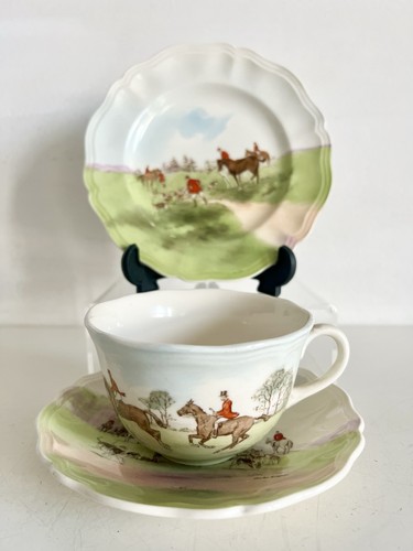 Vintage royal doulton fox - royal,