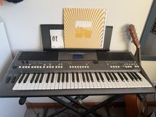 Yamaha PSR-S670 Keyboard