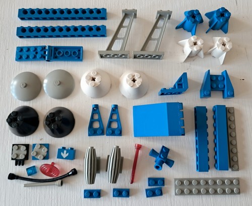 Vintage lego space spares - space,