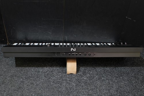 Native instruments kontrol s61 - kontrol,