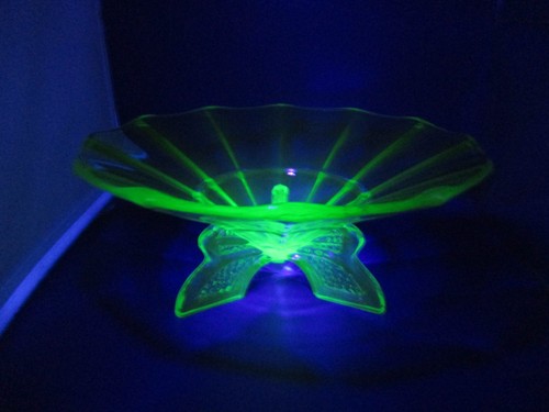 Gorgeous vintage uranium - gorgeous, glass