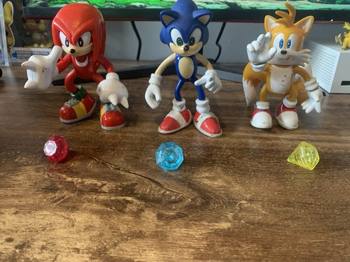 Rare sonic toy - rare, figures