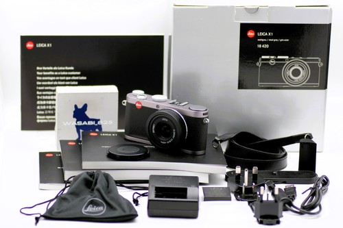 Top mint leica - [top,