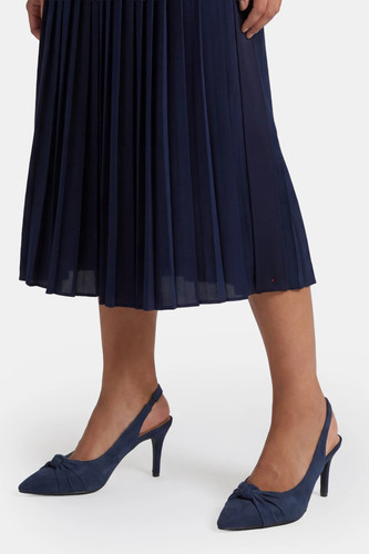 Wallis navy court - wallis, shoes