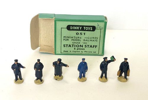 Dinky toys 051 - dinky, station