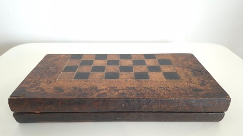 Antique british leather chess - british,