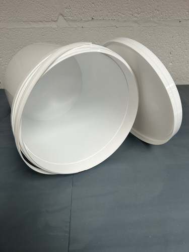 Litre plastic buckets - x, 10