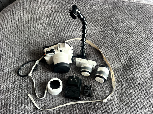 Nikon compact digital - j2,