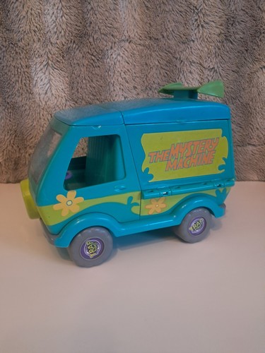 Scooby doo mystery machine - scooby,