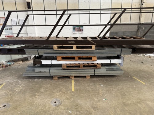 Mezzanine floor staircase - mezzanine,