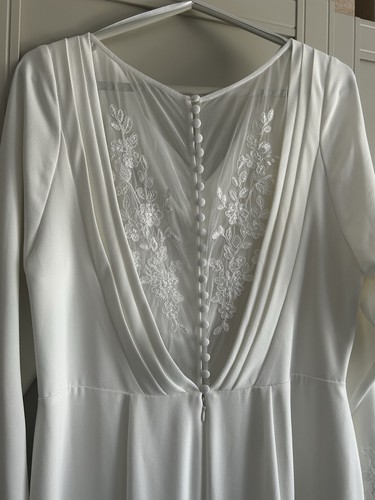 Ivory column sheath neck - ivory, v-neck