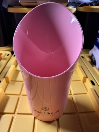 Veuve clicquot pink rose - clicquot,