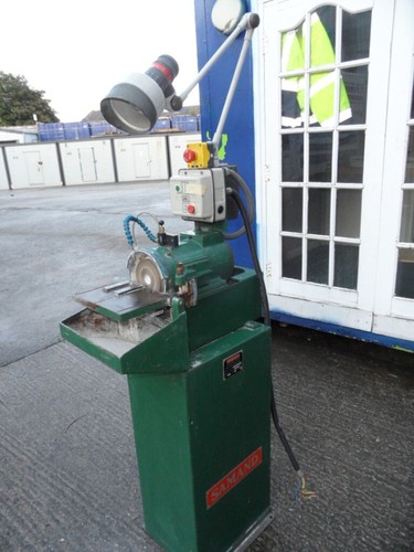 Tool grinder diamond wheel - grinder.,