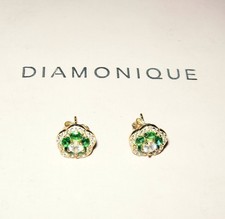 DIAMONIQUE 1CM FLOWER PIERCED