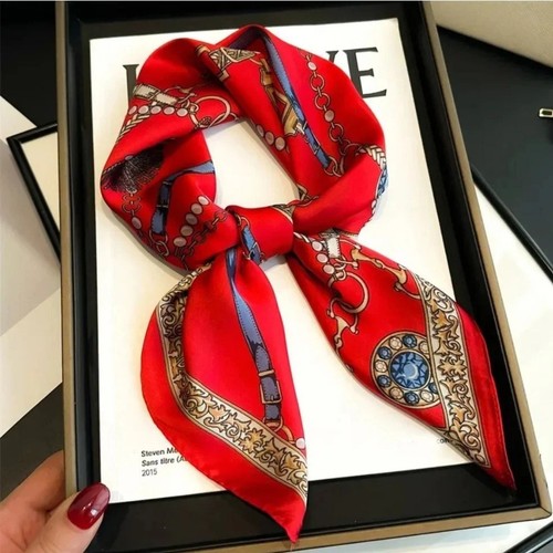 Women 70x70cm silk scarf - 70x70cm,