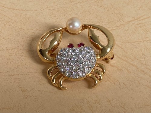 Attwood sawyer crab brooch - sawyer,