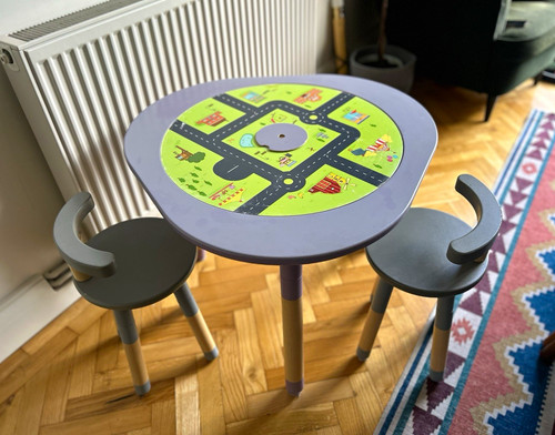 Table children round - mu,