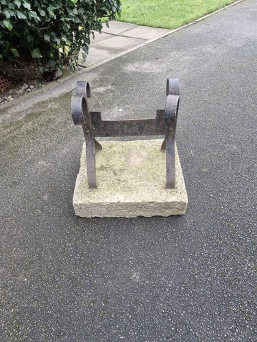 Victoria cast iron bootscraper - iron,