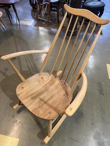 Beautiful ercol goldsmith - beautiful,
