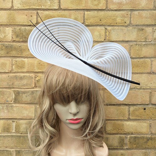 White black fascinator - white,