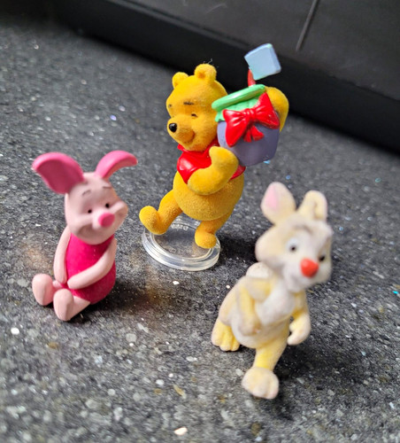 Disney winnie the pooh small - winnie,