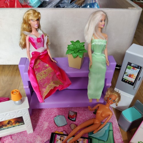 Barbie dream house - dream,
