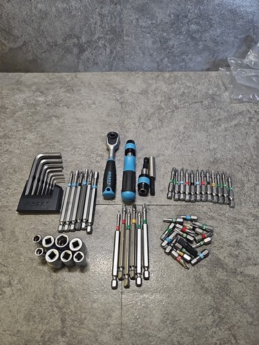 Socket wrench kit - socket,