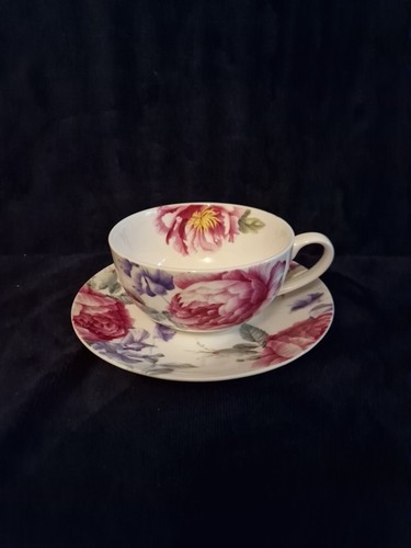 Crown trent breakfast cup and - breakfast,
