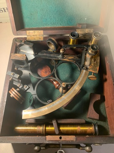 Mahogany cased brass sextant - mahogany,