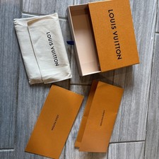 LOUIS VUITTON Empty Storage