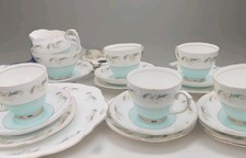 PRETTY VINTAGE TEA SET