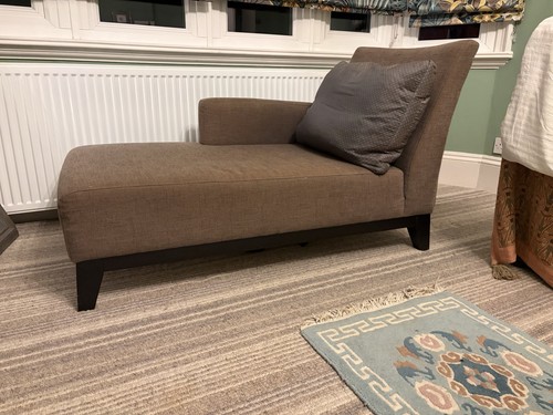 Preowned modern chaise - preowned, longue