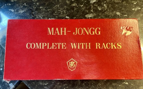 Hpg vintage mahjong set with - hpg,