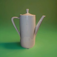 Seltmann Monika Coffee or tea Pot, 8 1/4" with Lid white 20th century no chips