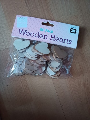 Wooden hearts 5cm - 60,