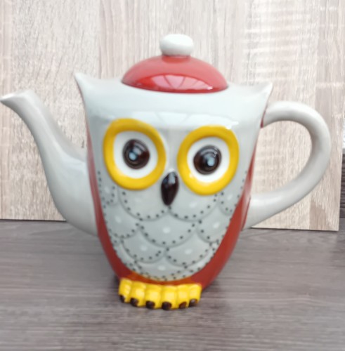 Vintage owl teapot with - teapot,