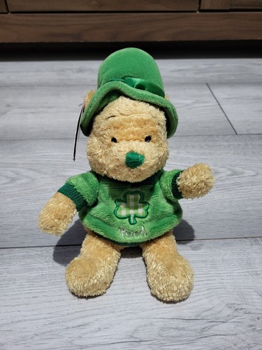 Disney store vintage winnie - disney,