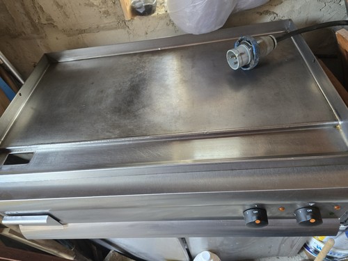 Electric flat griddle - flat,