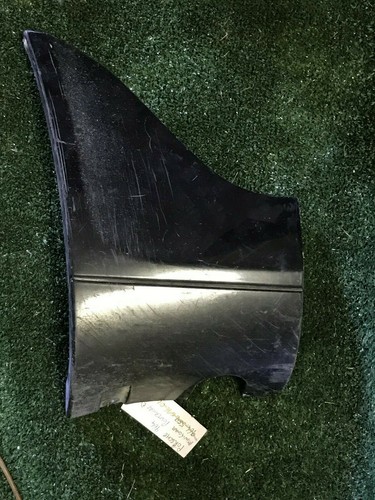 Rear right axle moulding for