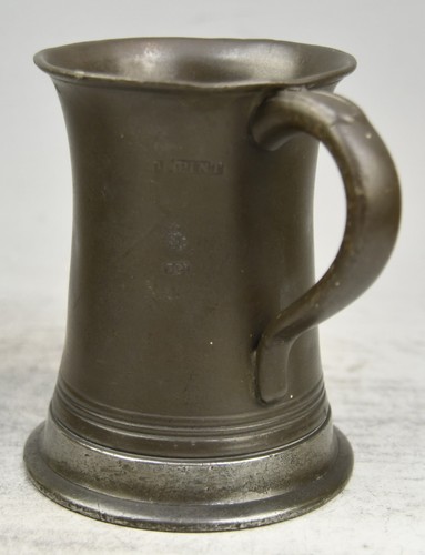 Antique pewter pint tankard - antique, ½