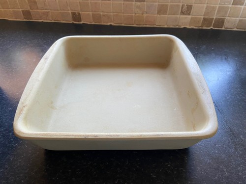 Pampered chef stoneware - pampered, 9”